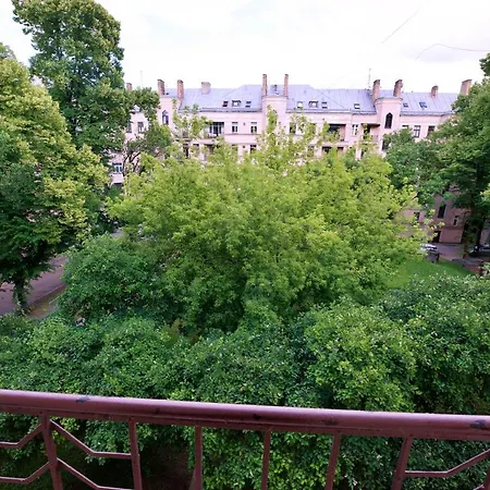 Exporta Nearby Old Town Apartment *