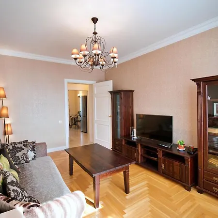 Exporta Nearby Old Town Apartment *
