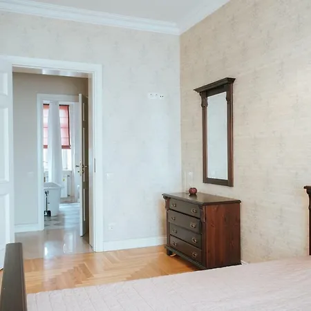 Exporta Nearby Old Town Apartment *